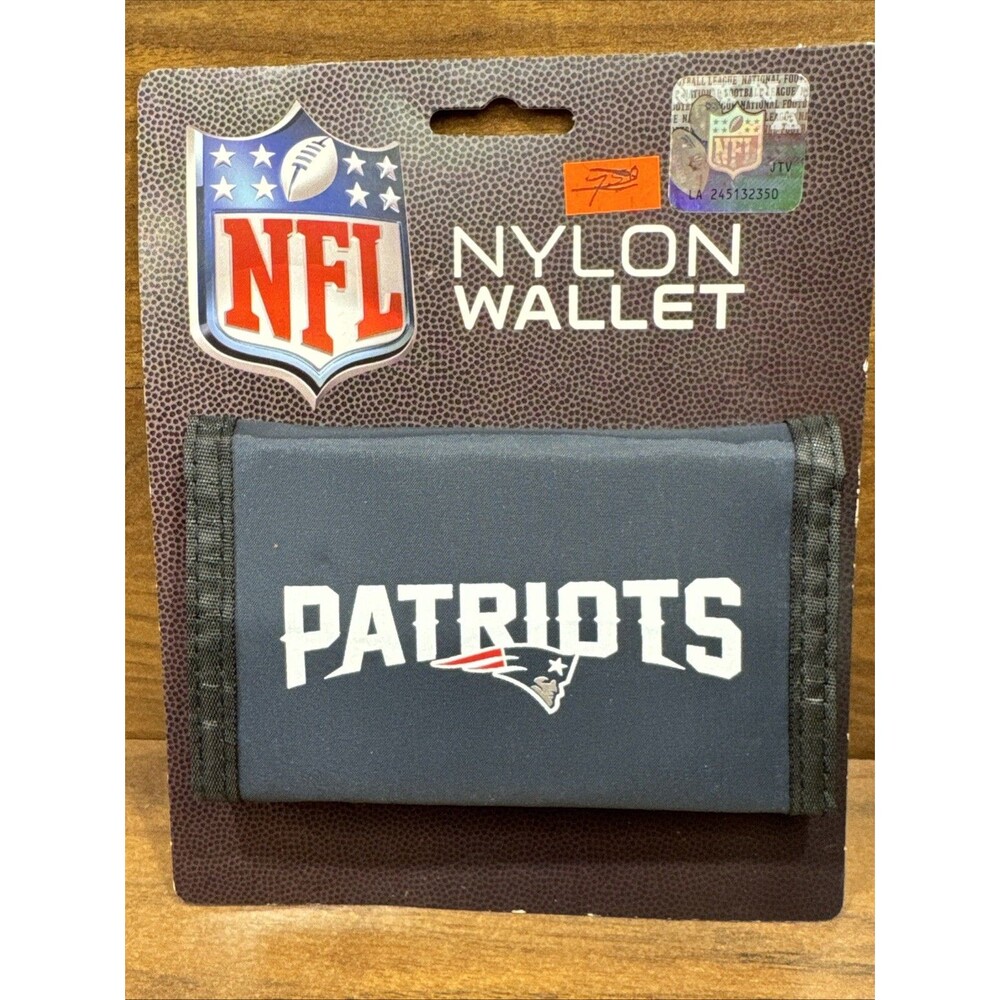 NFL Printed Tri-Fold Nylon Wallet New England Patriots Fabric Money Holder